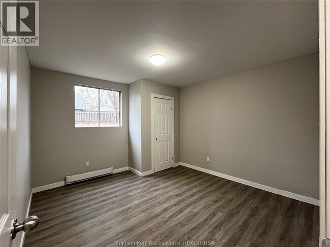 Building Photo - 89 Sheldon Ave