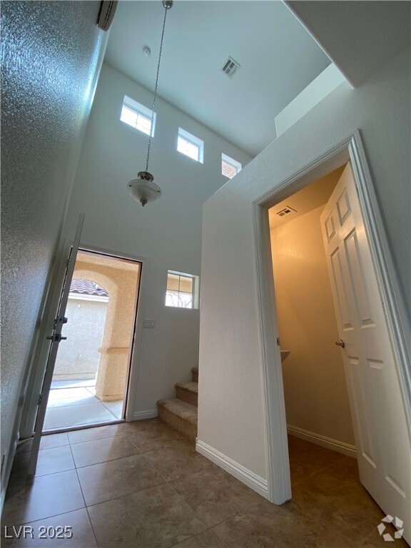 Building Photo - 7892 Wild Thistle Ct