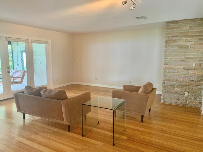 Foto del edificio - 336 Blue Heron Dr