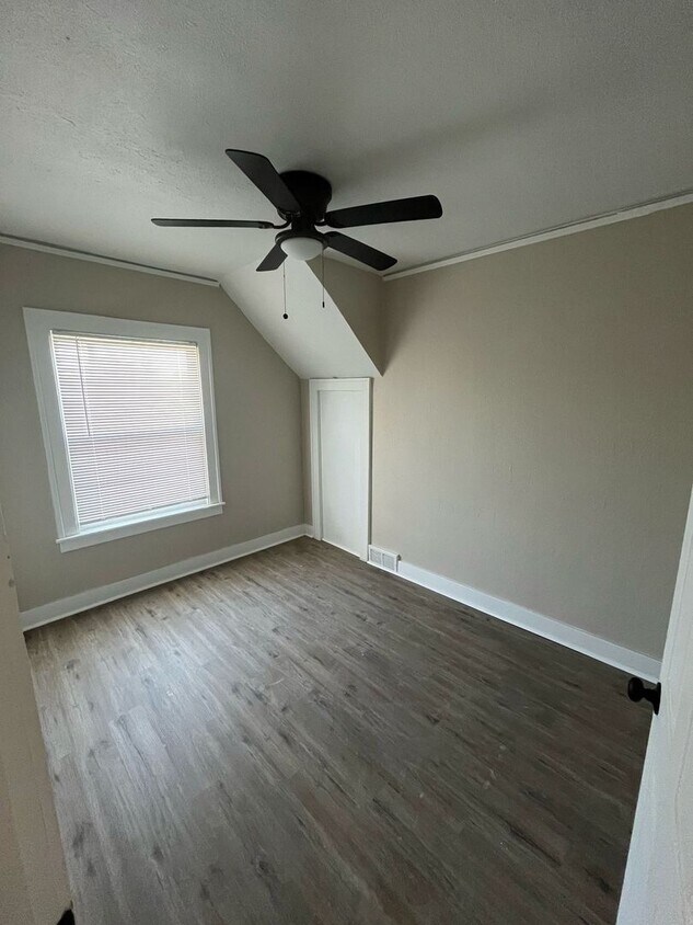 Primary Photo - Renovated 4-Bedroom, 2-Bath Home – We Welc...