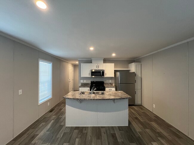 Building Photo - 38058 Pardo Dr