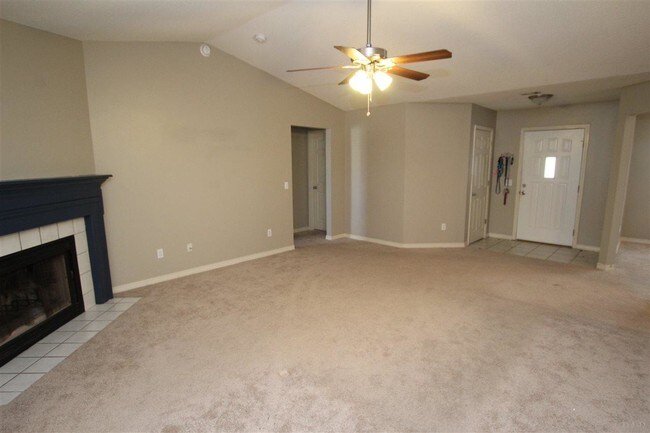 Building Photo - 3048 Myrshine Dr