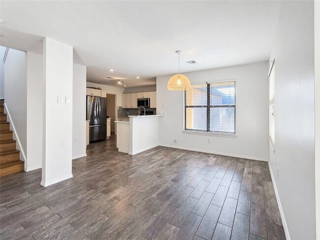 Foto del edificio - 15334 Barataria Dr