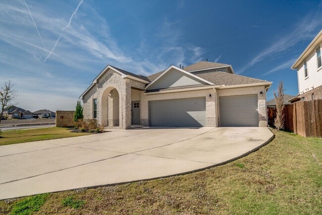 Building Photo - 18300 Cercina Trl