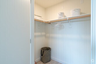 Walk in Closet - Alta Potrero