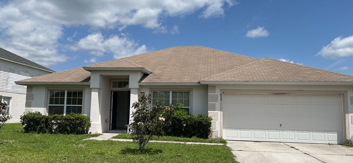 Beautiful 3 bedroom 2 bath home - Beautiful 3 bedroom 2 bath home