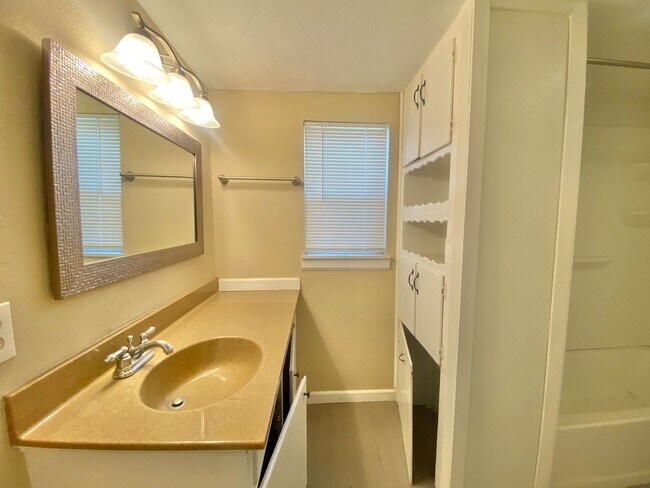 Foto del edificio - 2019 42nd St