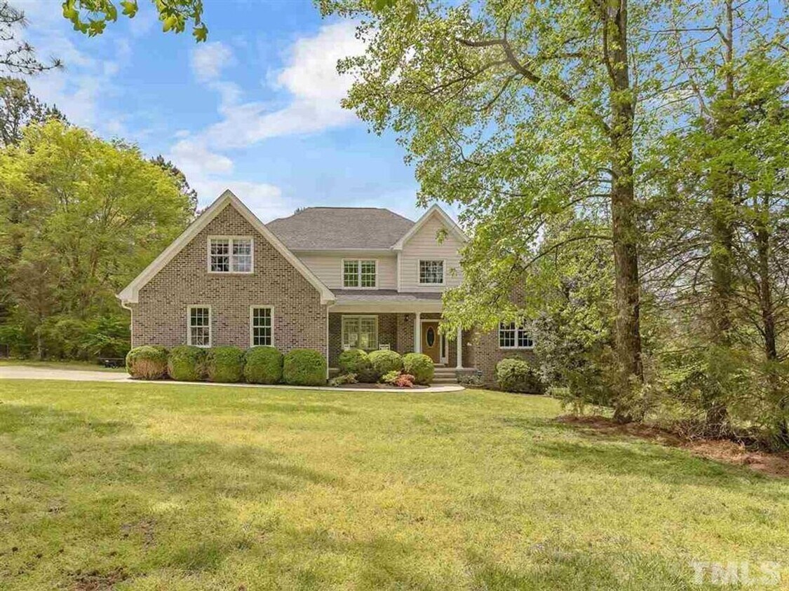 Foto principal - Beautiful Luxury Home In A Gated Community...