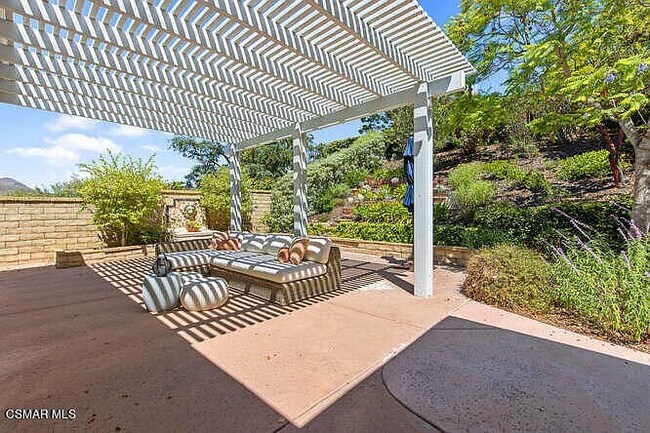 Building Photo - 436 Via Del Lago