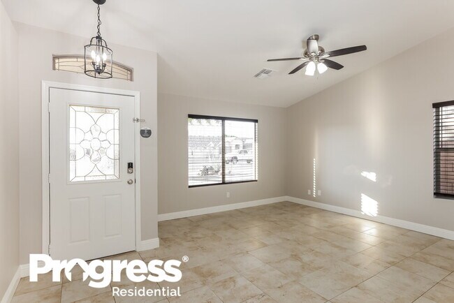 Foto del edificio - 10842 W Sands Dr