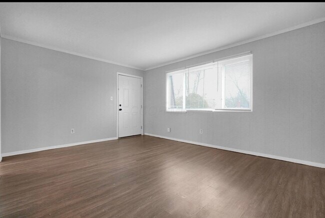 Foto del edificio - 2872 Howey Rd