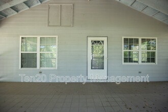 Building Photo - 5125 13th Ave