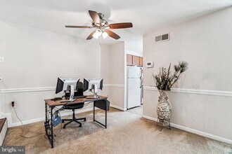 Building Photo - 15603 Dorset Rd