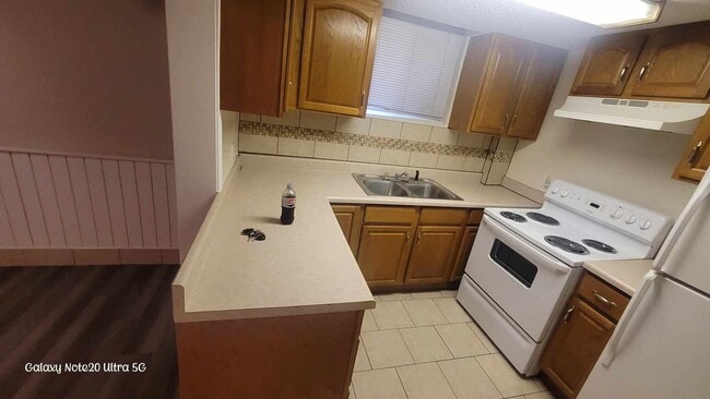 Building Photo - 3951 Buell Ave