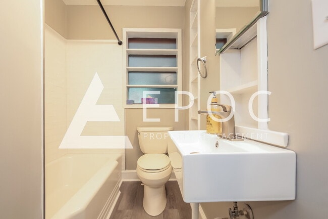 Building Photo - 903 Courtland Ave