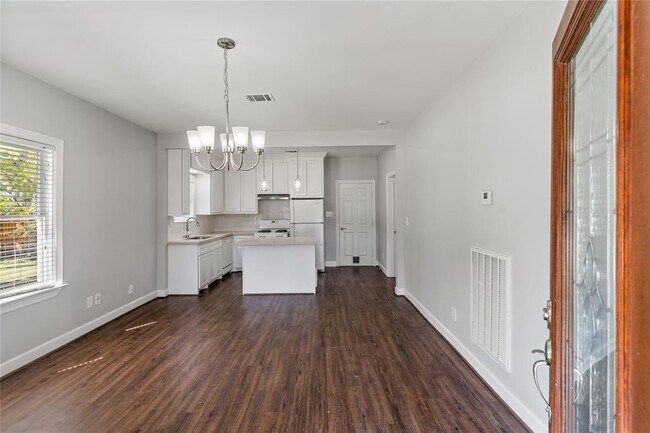 Foto del edificio - 801 E 24th St