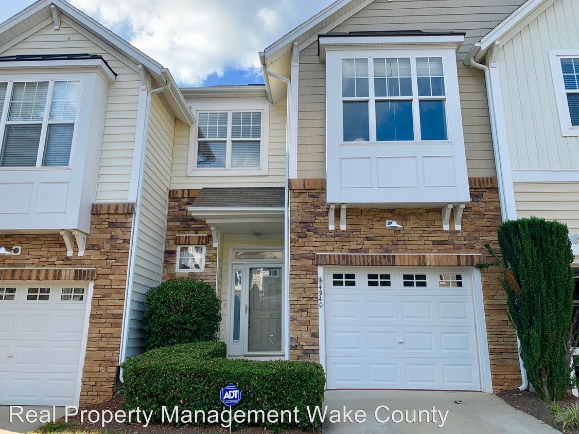 Foto principal - 4940 Lady of the Lake Dr