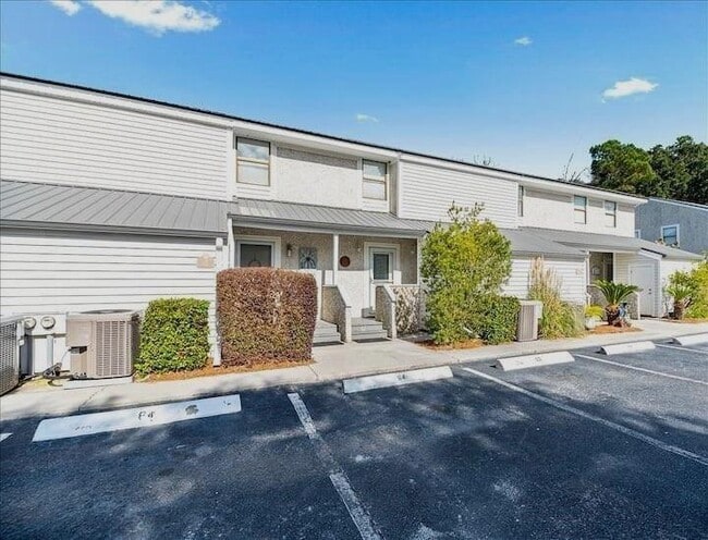 Building Photo - 63 Sea Island Rd