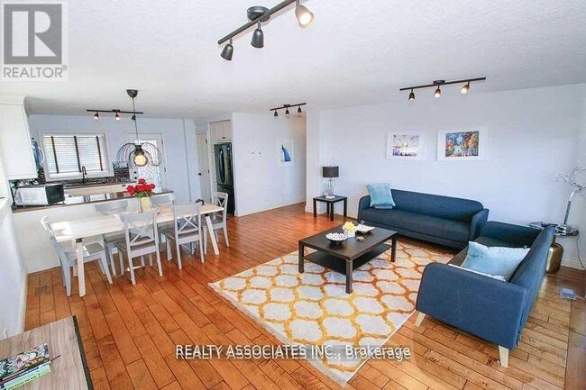 Photo du bâtiment - 1737 Cedar Grove Ave