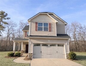 Building Photo - 5337 Nessee St