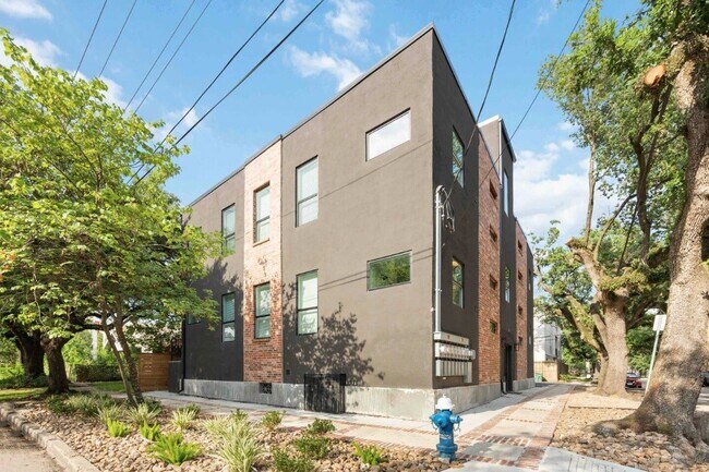Foto del edificio - 214 Welch St