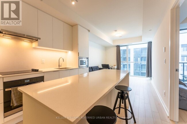 Building Photo - 3079 Trafalgar Rd