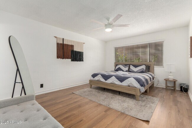 Foto del edificio - 4701 N 68th St