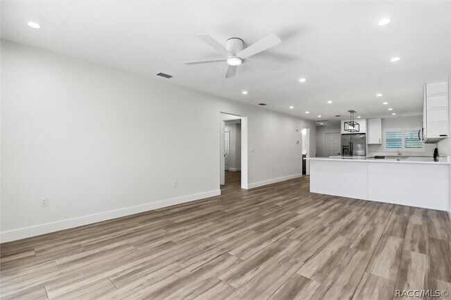 Foto del edificio - 11625 W Riverhaven Dr