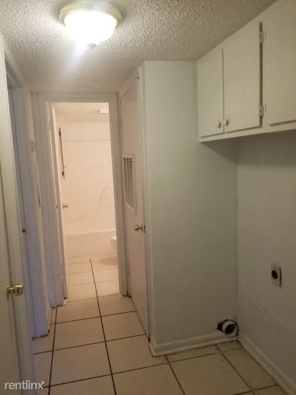 Building Photo - 815 Martin Luther King Jr Dr