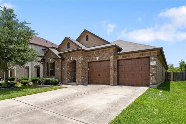 Building Photo - 14400 Lake Victor Dr