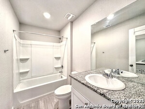 Foto del edificio - 506 Blue Stem Rd