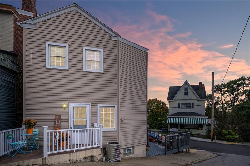Primary Photo - 82 Dilworth St