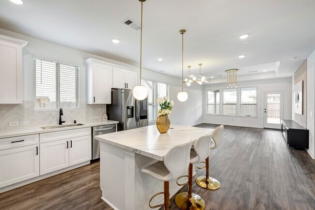 Building Photo - 1413 Grass Bnd Dr