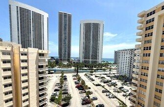 Building Photo - 1817 S Ocean Dr