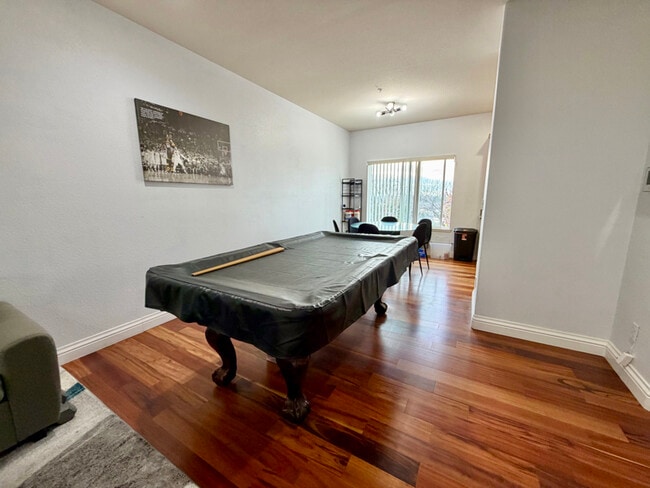 Foto del edificio - 16489 Liberty St