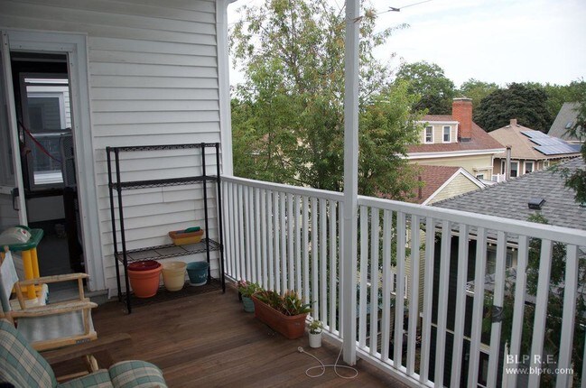 Foto del edificio - 30 Stanton Rd