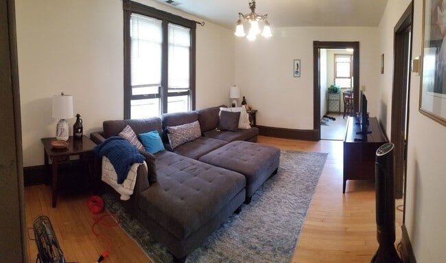 Foto del edificio - 718 6th St NE