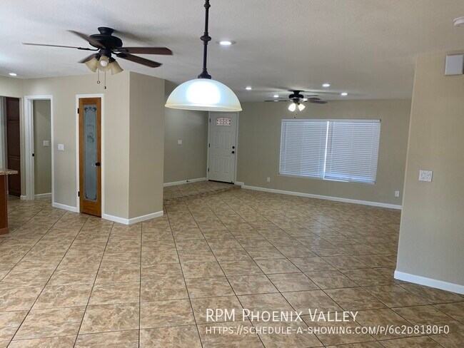 Foto del edificio - Single Family *NO* HOA 3/2 Moon Valley Hom...