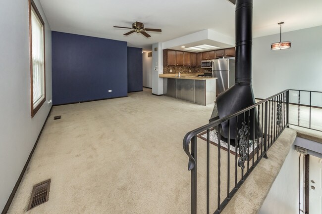 Building Photo - 2101 N Ginger Creek Cir