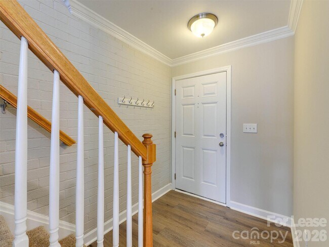 Foto del edificio - 1224 Green Oaks Ln