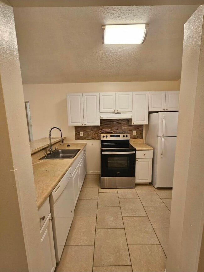 Foto del edificio - 3620 NW 91st Ave