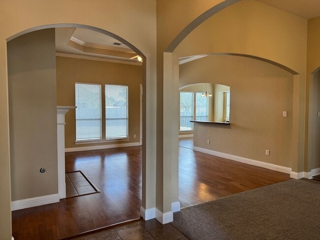 Foto del edificio - Beautiful 4 Bed/3 Bath Home For Lease In Z...
