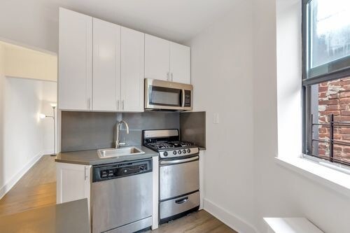 Foto del edificio - 414 W 49th St