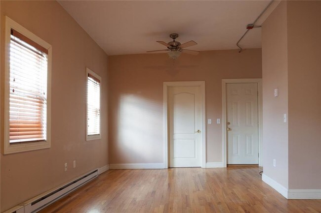 Building Photo - 431 Atwells Ave