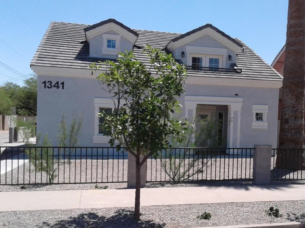 Foto principal - Townhomes on Polk