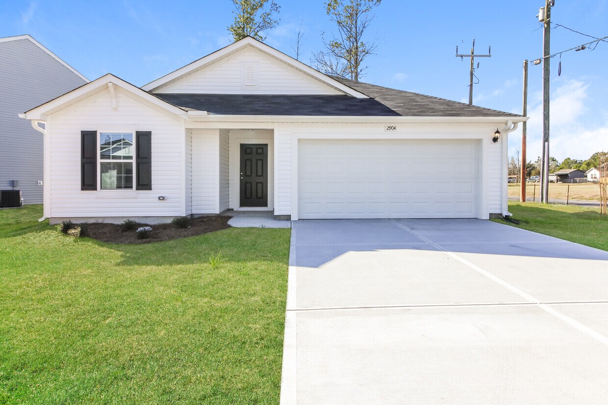 2904 Ember Brook Ct, Castle Hayne, NC House Rental in Castle Hayne