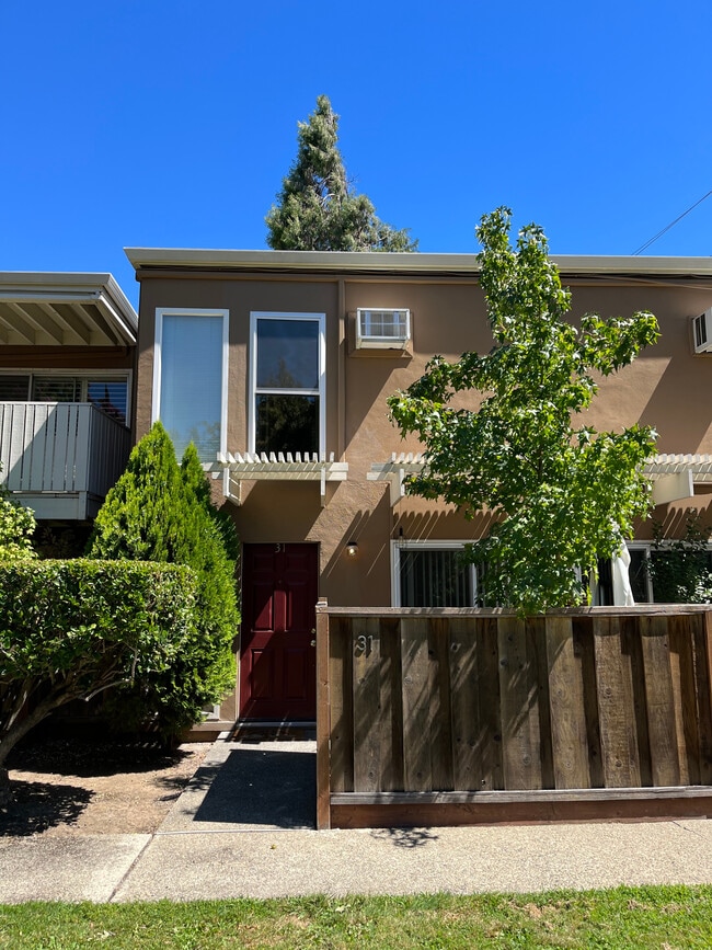 Front of Condo - 1919 Ygnacio Valley Rd