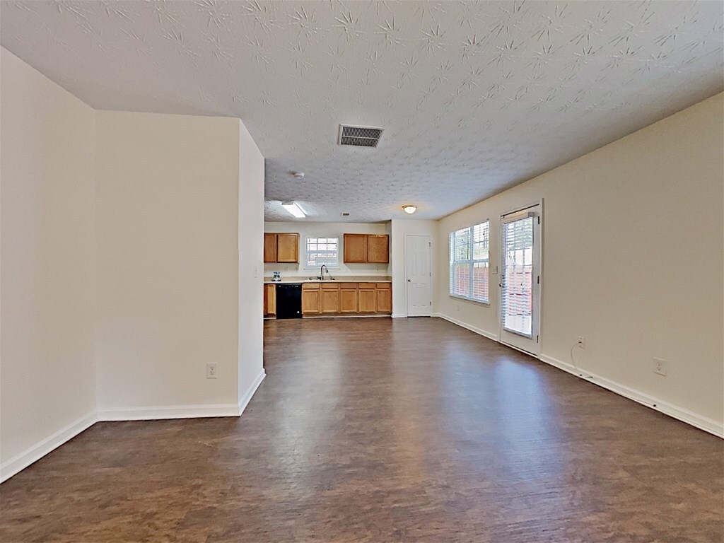 Foto principal - 339 NE 9th Terrace