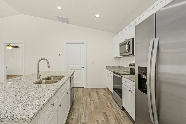 Building Photo - 4 Bedroom New Construction Home in Cape Coral