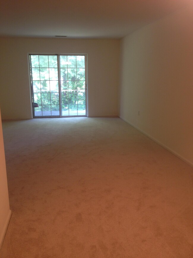 Foto del edificio - 2100 Cedar Run Dr